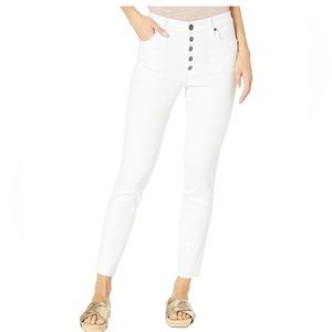#35 Kut from the Kloth White Connie Ankle Skinny Leg Raw hem